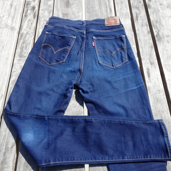 Levi's - Picture 5 of 5